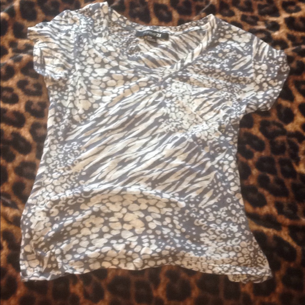 Forever 21 top with front pocket